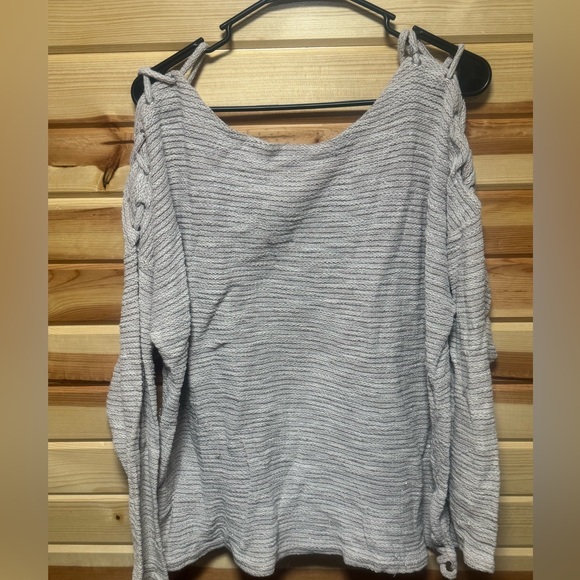 Sweater - Picture 5 of 6